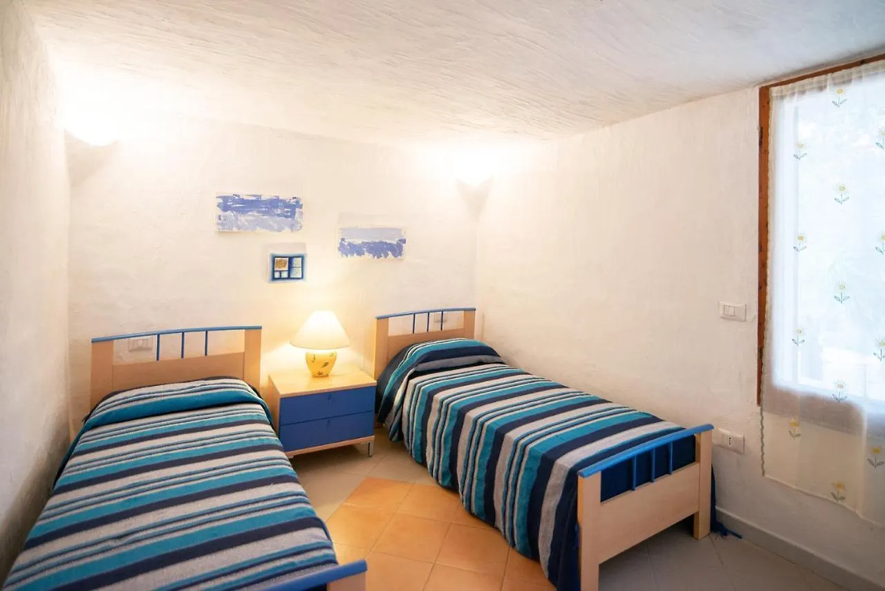 Holiday home Villa Bouganville Barrabisa